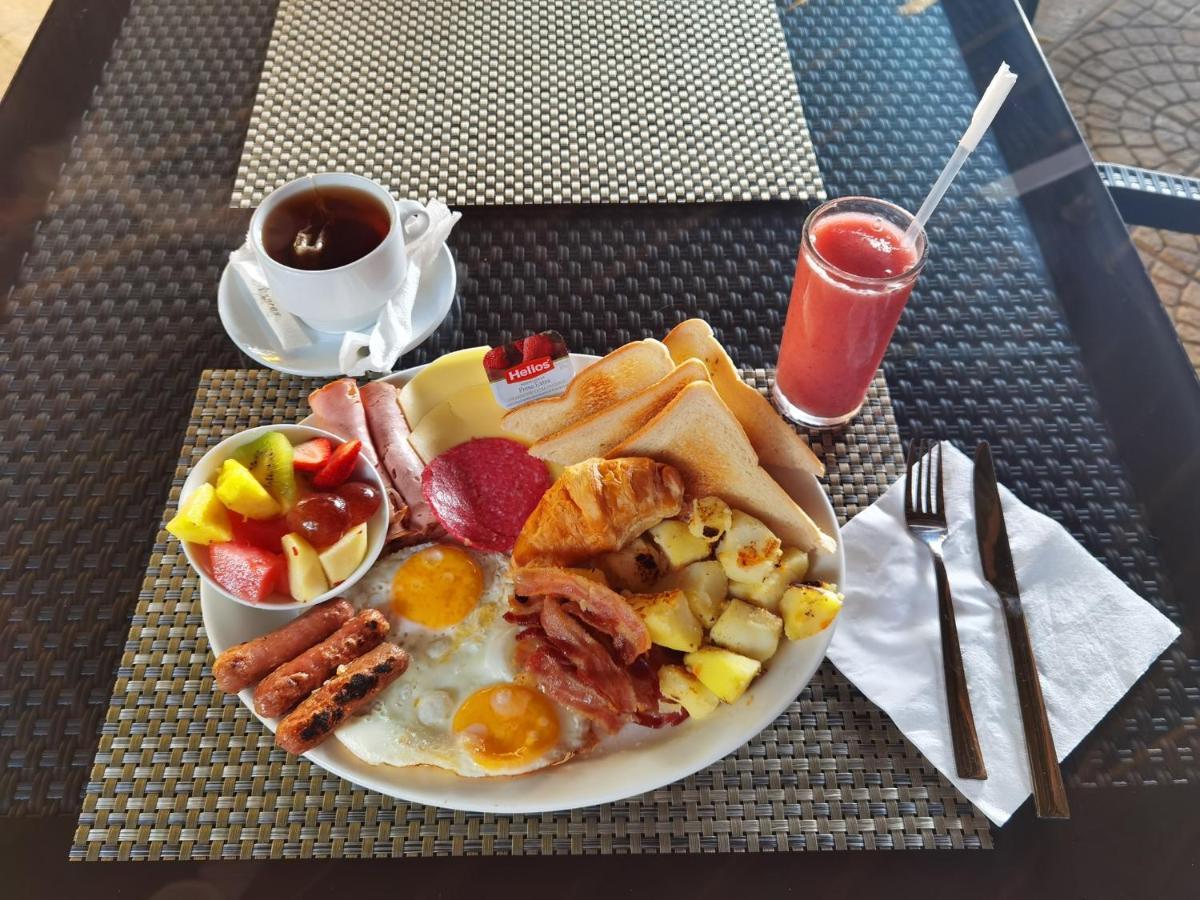 Hotel Sea Breeze Сосуа Экстерьер фото
