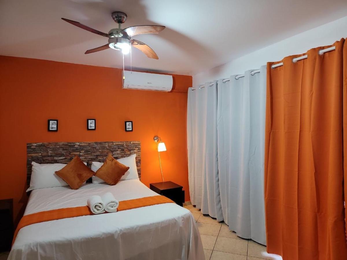 Hotel Sea Breeze Сосуа Экстерьер фото
